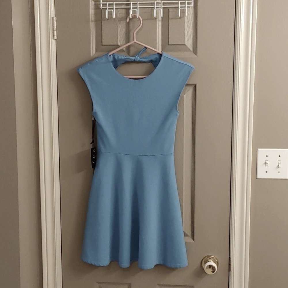 NWT ARITZIA TALULA PALMETTO DRESS MARINA SIZE SMALL